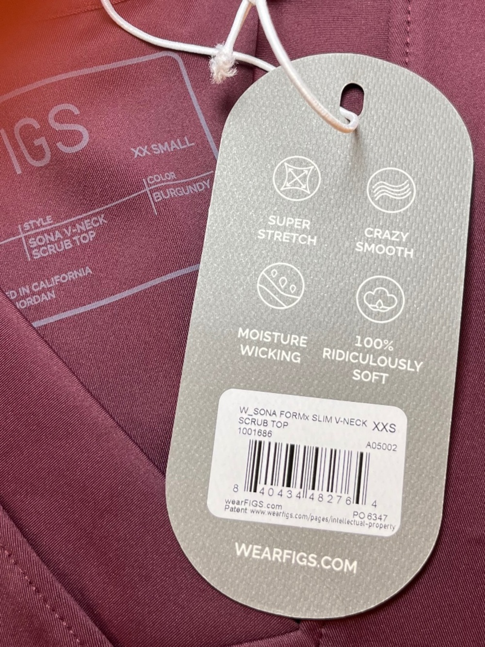 Figs Sona FORMx Slim V-Neck Burgundy Scrub Top Size XXS NWT - Picture 7 of 9